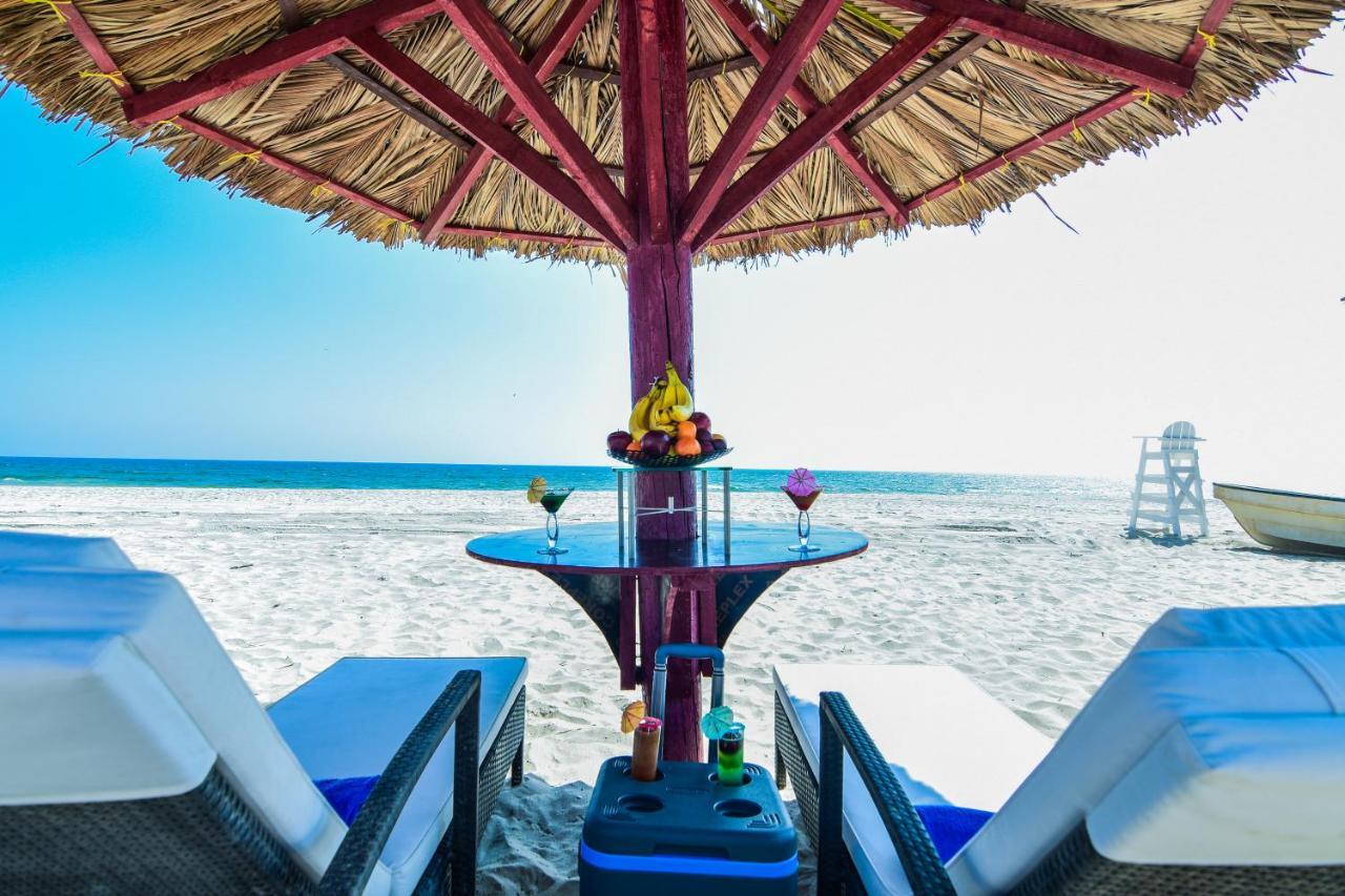Millennium Resort Salalah Zewnętrze zdjęcie A beach bar in Varvarovski, Ohrid